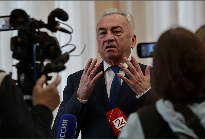 Температуры не былоquot;: Сергей Бебенин рассказал о своем карантине по коронавирусу
